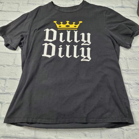 Dilly Dilly True Friend of the Crown Black Spellout T-shirt Bud Light size XL - Picture 1 of 7